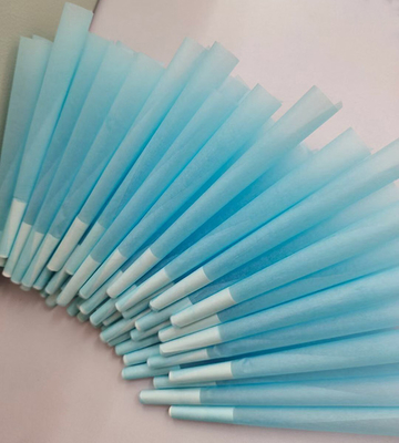 พิมพ์โลโก้ที่กำหนดเองก่อนม้วนกรวยสมุนไพรแห้ง 98mm Ultra Thin